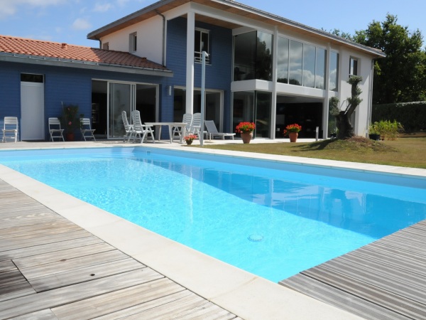 Piscines à Nantes 